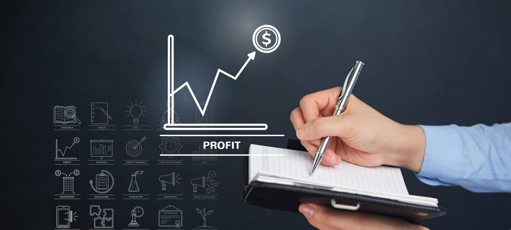 Photo gros plan d'une main qui écrit avec stylo et illustration de graphique financier au dessus