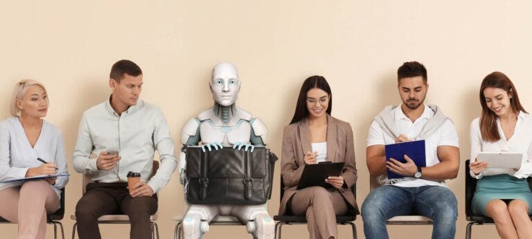 6 personnes assises dans une salle d'attente dont un robot humanöide